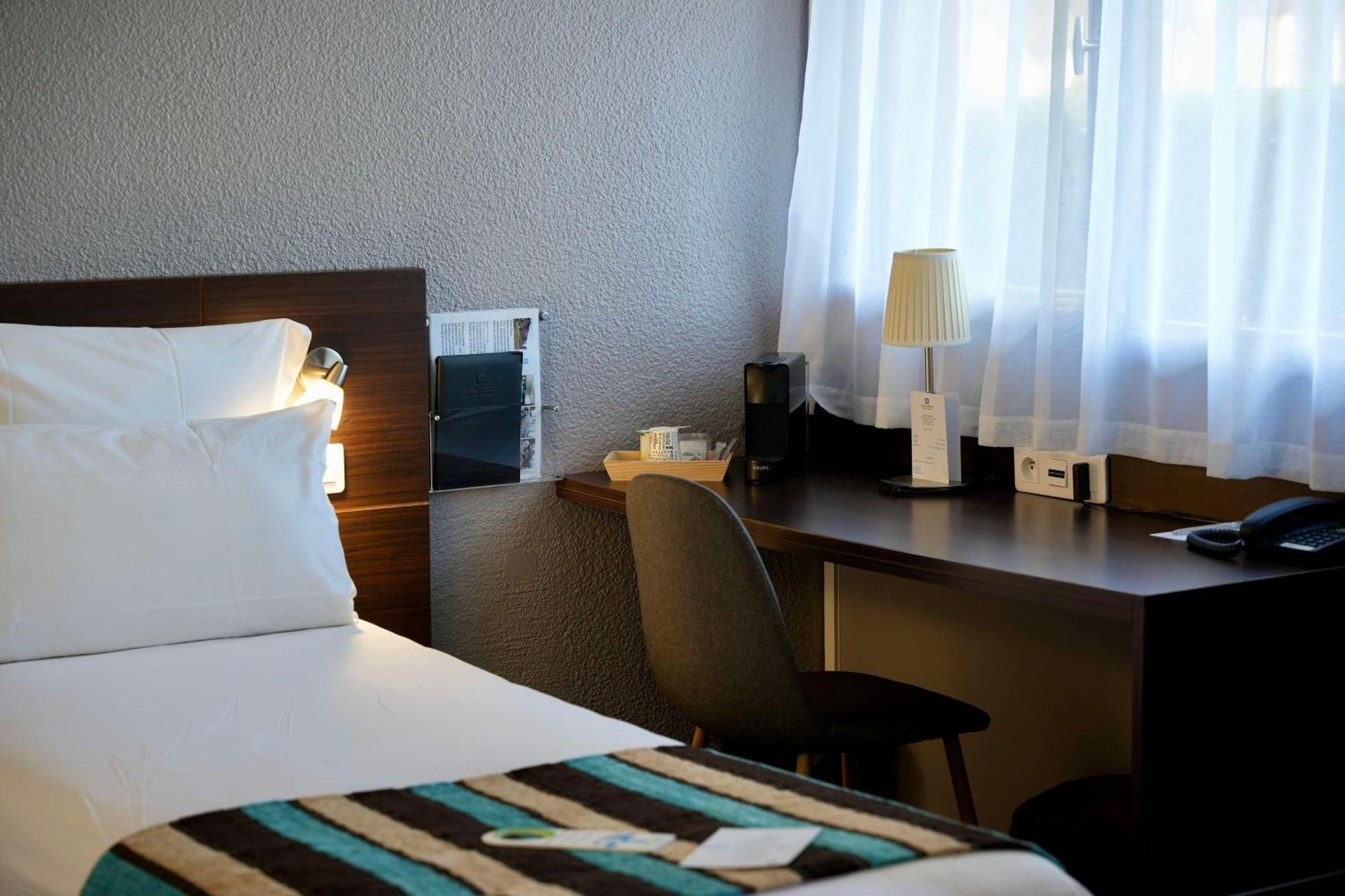 Sure Hotel By Best Western Biarritz Aeroport Exterior foto
